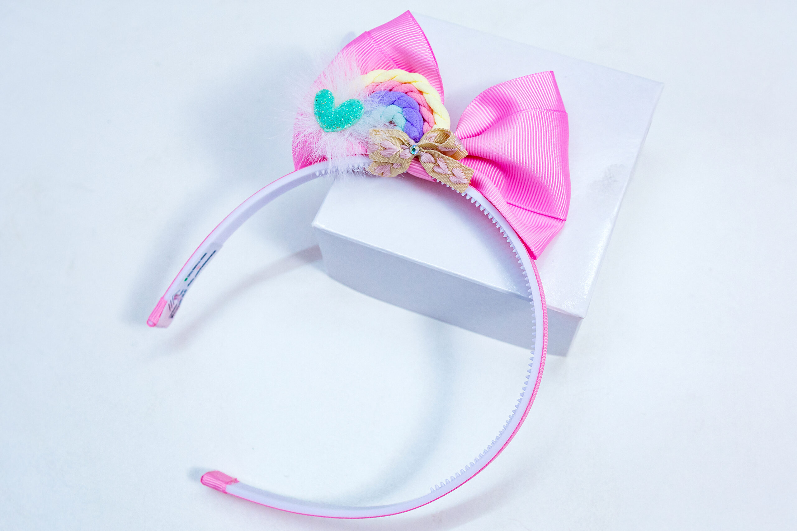 Tiara Infantil Luxo Candy Colors com Laço Encantado - Imagem 3